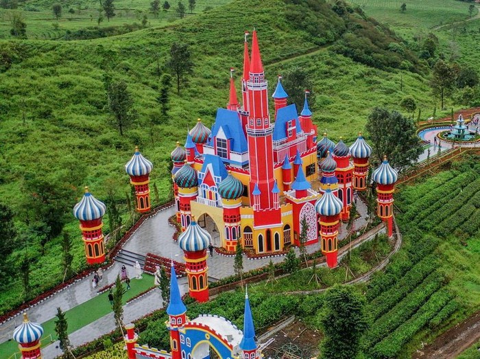 One Day Tour D'Castello, Mountain Tangkuban Perahu  Bandung (Start From Jakarta )
